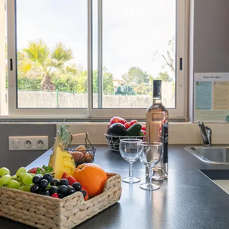 Apartment Le Bastidon, 2 Pers Avec Vue Mer, Idealement Situe *